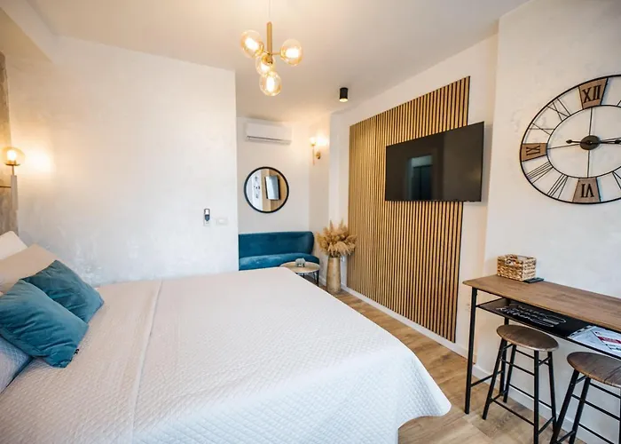 Premium Studio Apartment With Terrace